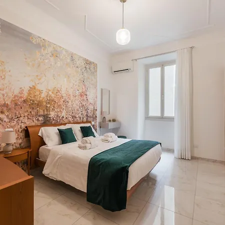 The Rent - Bright Two-bedrooms In Testaccio Area شقة