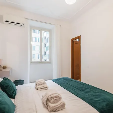 The Rent - Bright Two-bedrooms In Testaccio Area * Rom