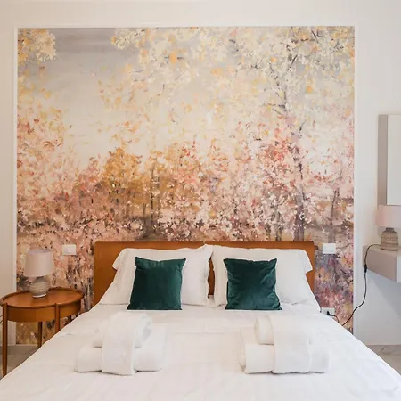 The Rent - Bright Two-bedrooms In Testaccio Area